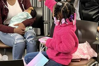 10-letnia dziewczynka przyjęła poród swojej mamy 