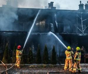 Rodziny ze spalonych szeregówek w Rzeszowie proszą o pomoc