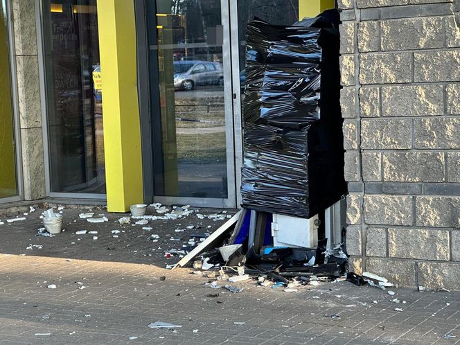 Wielka eksplozja w środku nocy w Warszawie. Mieszkańcy w szoku, a policjanci szukają sprawcy