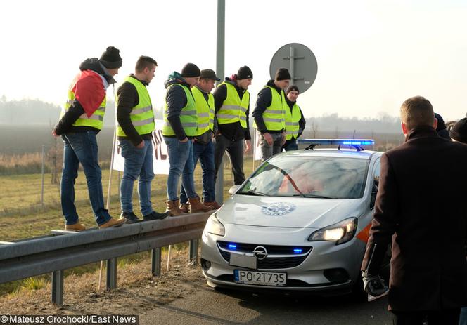 Protest rolników na A4 pod Brwinowem