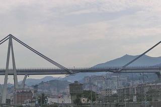 W Genui zawalił się most na autostradzie
