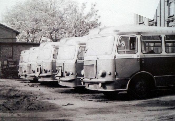 98 lat temu autobusy wyjechały na ulice Torunia. Zobaczcie, jak się zmieniały pojazdy MZK