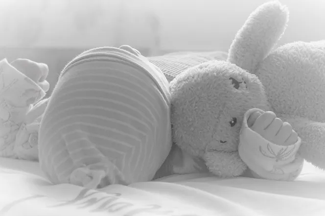 Dramat rodziny spod Jarocina. To już drugie niemowlę, które umarło w wieku 2 miesięcy. Co wykazała sekcja zwłok?