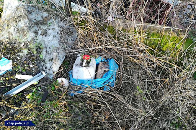 Pistolety, amunicja, kilogramy narkotyków. Uzbrojeni bandyci w rękach służb
