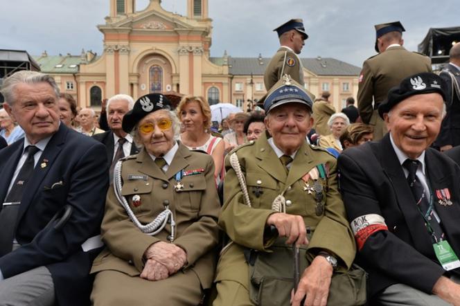 Powstańcy Warszawscy dostali paczki wielkanocne! Serce dla Powstańców mają wszyscy