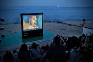 Gdynia: Kino letnie na plaży w Orłowie. Sprawdź repertuar [LISTA FILMÓW]