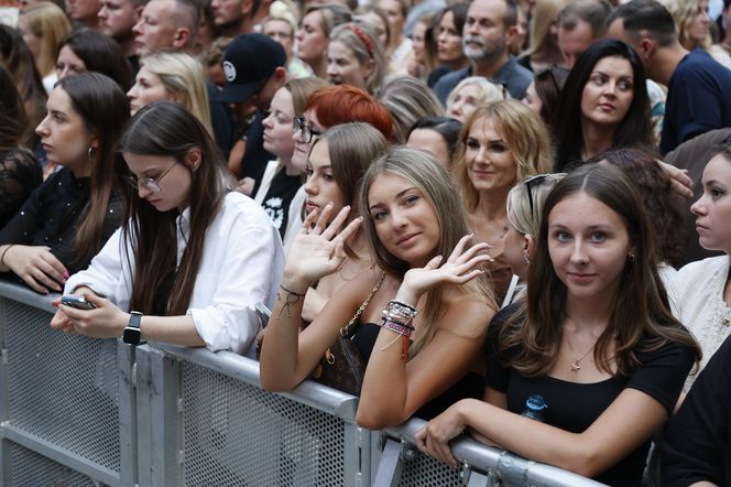 Koncert Jennifer Lopez w Warszawie (25.07.2025) - część druga. Organizatorem koncertu jest Prestige MJM
