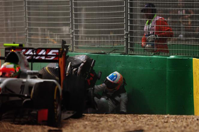 1pub_Fernando Alonso - wypadek