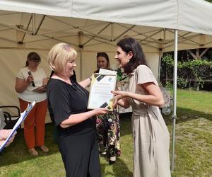 W uroczystości z okazji 10-lecia Szansy w Siedlcach wzięli udział przedstawiciele różnych lokalnych organizacji pomocowych