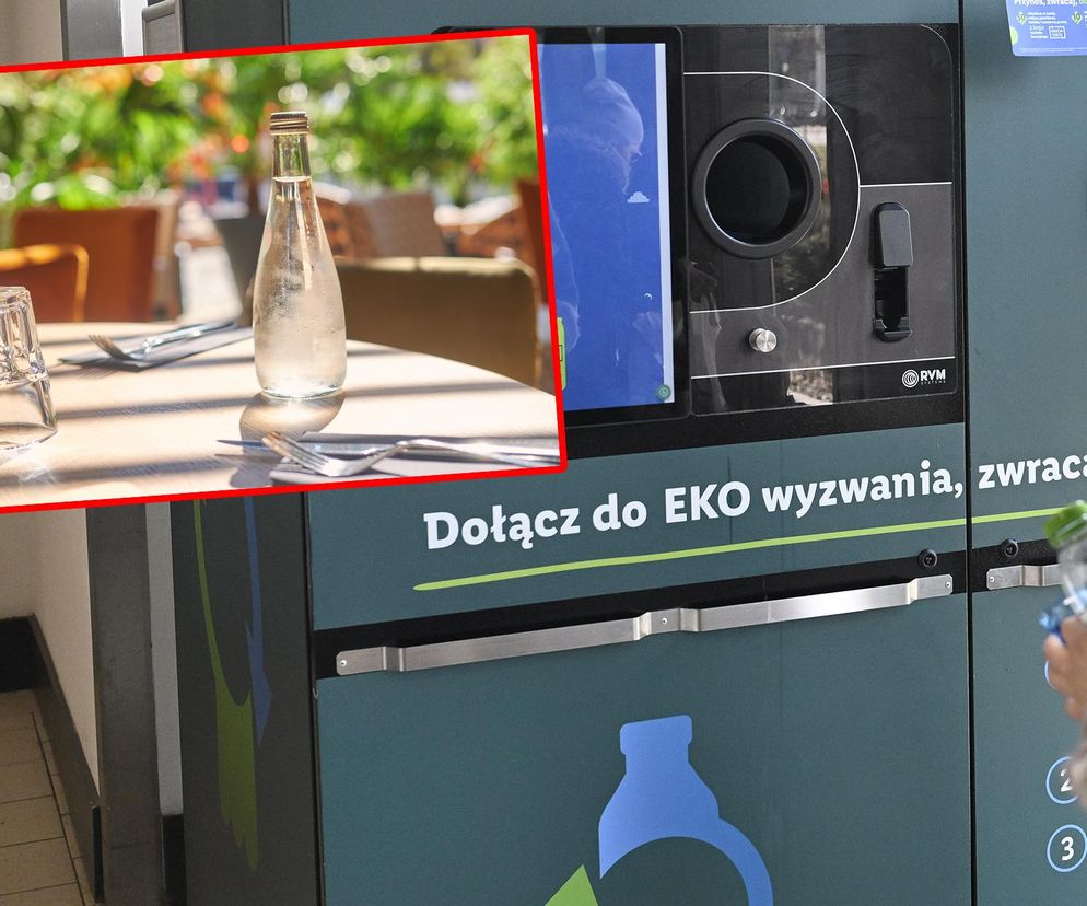 Szklana butelka wody na stole w restauracji oraz fragment maszyny do recyklingu butelek. Zdjęcie ilustruje zasady systemu kaucyjnego w gastronomii. Więcej na ten temat przeczytasz na portalu Super Biznes.