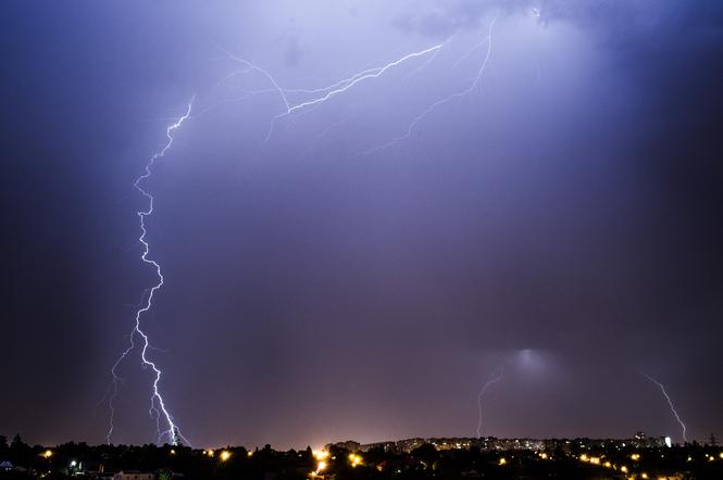 Burze z gradem 25 maja na Podkarpaciu. Są ostrzeżenia! Może być niebezpiecznie