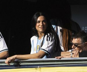 Krzysztof Stanowski i Dua Lipa na meczu Coca - River