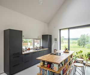 Książki w domu. Regał, półka, a może coś innego. Biblioteka z pomysłem