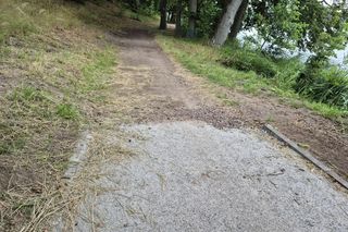 Brakujący odcinek nad Trzesieckiem do remontu – ścieżka będzie kompletna!