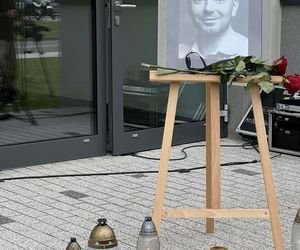 Dzień Żałoby w Szpitalu Uniwersyteckim w Krakowie. Medycy protestują po śmierci Tomasza Soleckiego