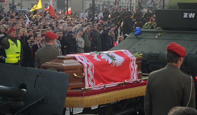 Zostawili stolicę w żałobie