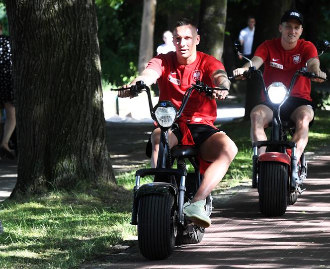 Kibice drżą o występ Jana Bednarka w Polska - Szwecja! Paulo Sousa nie chciałby, by to wyszło na jaw [ZDJĘCIA]