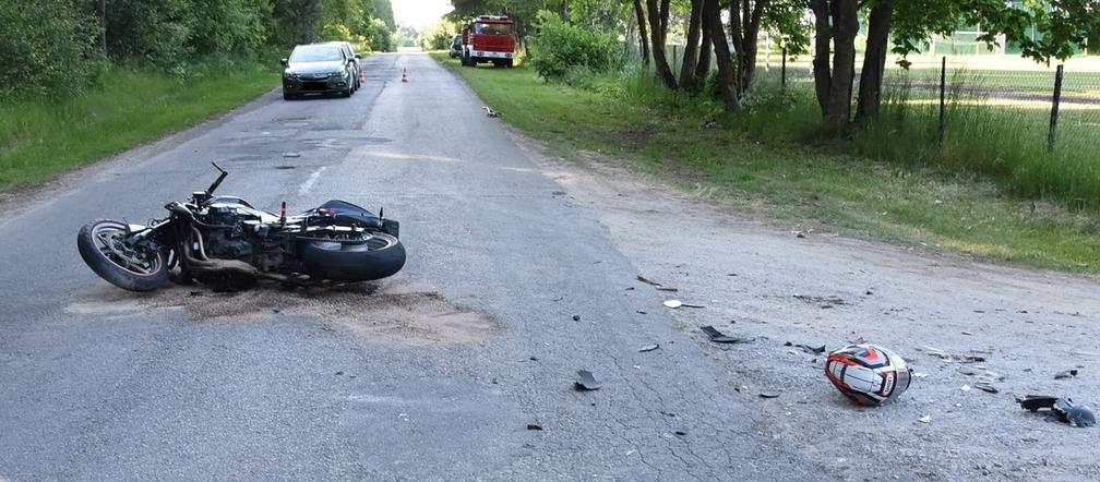 Pijany kierowca wjechał w motocyklistę. Na miejscu interweniował śmigłowiec LPR