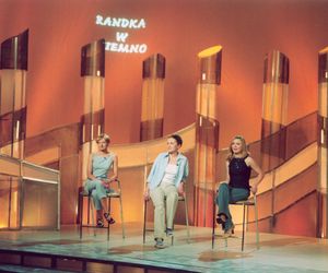 Randka w ciemno. Fenomen miłości zza parawanu