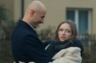 Barwy szczęścia, odcinek 3216. Markowski (Piotr Chys), Ewelina (Amelia Listwoń)