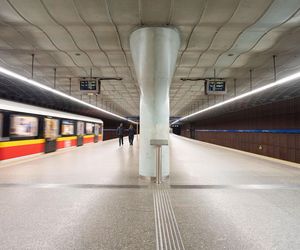 Metro Plac Wilsona
