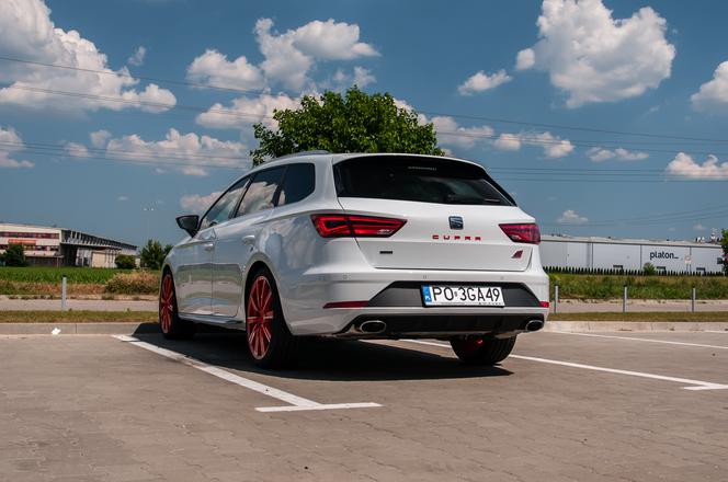 Seat Leon ST Cupra 2.0 TSI 300 KM DSG6 4Drive 