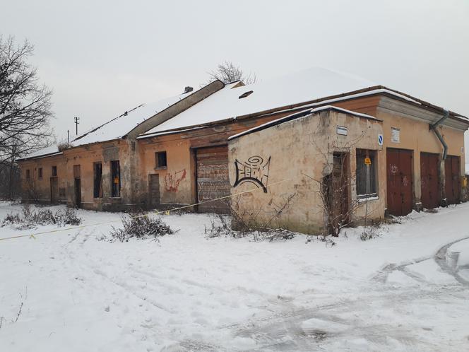 BYL KSIEDZEM POTEM MIAL RODZINE TERAZ JEST BEZDOMNY