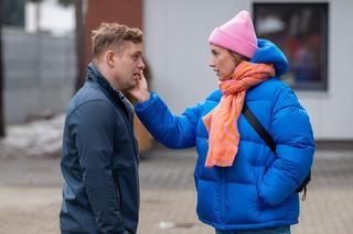 Barwy szczęścia odc. 3004: Hubert (Marek Molak), Asia Sokalska (Anna Gzyra-Augustynowicz)