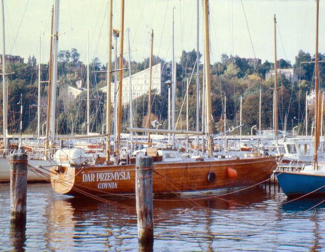 Henryk Jaskuła przepłynął dookoła świata. Do portu w Gdyni wrócił 20 maja 1980 roku