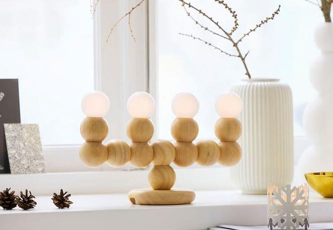 Świetlne dekoracje na Boże Narodzenie