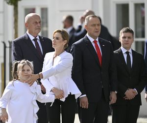  Kasia Nawrocka na biało czekała na rodziców 