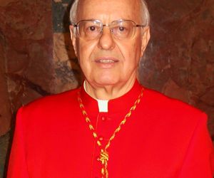 To oni zdecydują o wyborze papieża, choć nie wezmą udziału w konklawe? Walka frakcji w Watykanie