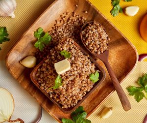 Golas lubelski – tradycyjna zapiekanka z kaszy gryczanej, twarogu i ziemniaków, która podbije każde podniebienie!