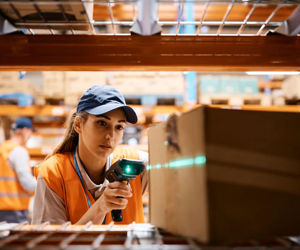 Nowoczesna kompletacja zamówień – automatyzacja i integracja systemów w magazynach przyszłości