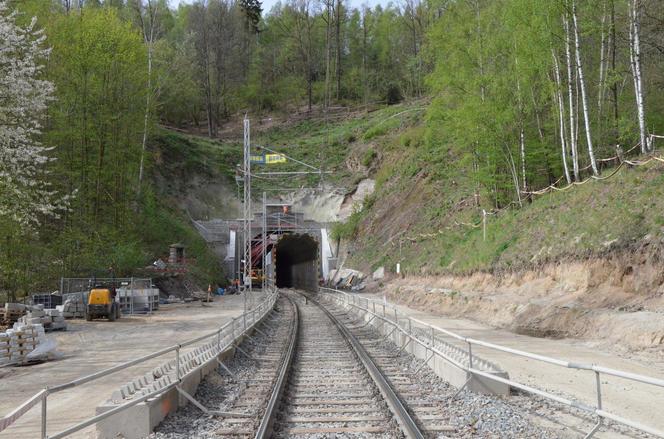 Tunel w Trzcińsku na  linii Wrocław – Jelenia Góra 