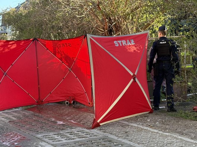 Tragiczny pożar w domu na Targówku. Nie żyje kobieta 