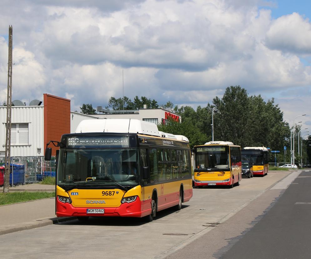 Autobusy linii 152 w Warszawie