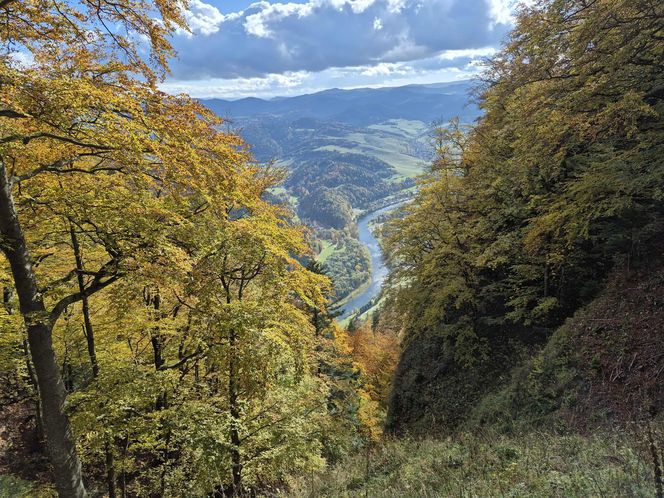 To jedno z najstarszych polskich uzdrowisk najpiękniej wygląda jesienią. Kurowali się w nim Sienkiewicz, Prus, Matejko i Konopnicka