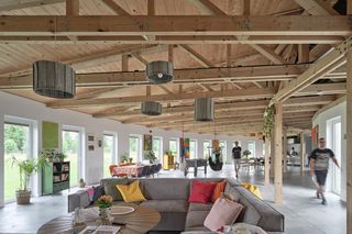 Oto 15 polskich realizacji nominowanych do Nagrody Miesa van der Rohe 2026. Znacie je z papierowego wydania „Architektury-murator”