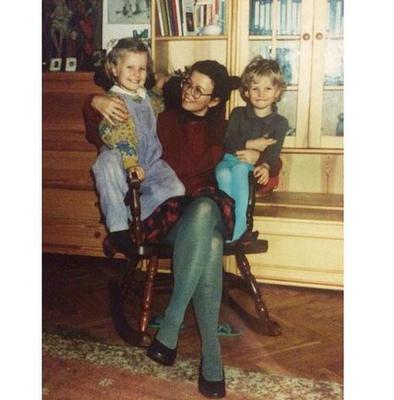 Anna Lewandowska z mamą Marią i bratem Piotrem