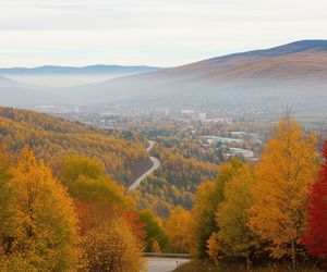 Świeradów-Zdrój jesienią. Miasto na Dolnym Śląsku, które urzekło AI.
