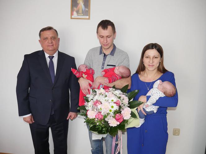 TROJACZKI z Ciężkowic wróciły do domu. Zobacz co dostały od burmistrza! 