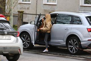 Donald Tusk z Myszą Minnie w rękach