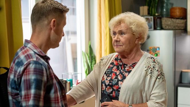 M jak miłość, odc. 1563: Barbara (Teresa Lipowska), Paweł (Rafał Mroczek)