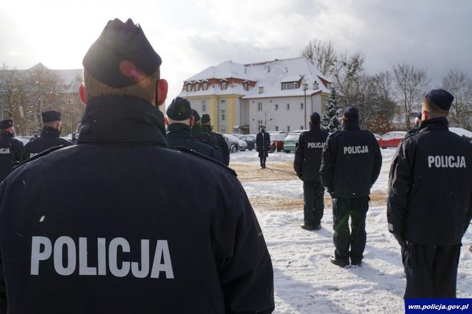 Nowi policjanci na Warmii i Mazurach. Ślubowało aż 80 funkcjonariuszy [ZDJĘCIA]