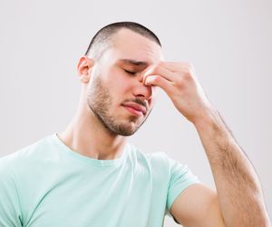 Guz Potta powstaje w wyniku bakteryjnego zapalenia zatok