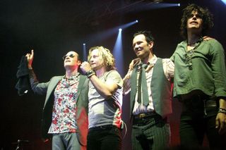 Dean DeLeo (Stone Temple Pilots) wspomina Scotta Weilanda. Nie byłem zaskoczony aż tak jego śmiercią