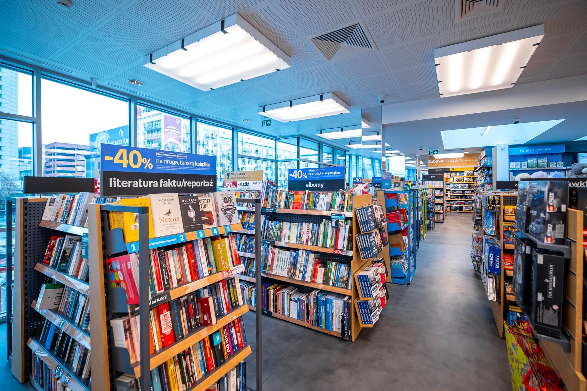 Wnętrza odnowionej "Cepelii" w Warszawie