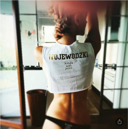 Wojewódzki sprzedaje swój apartament. Zobacz, jak mieszka 