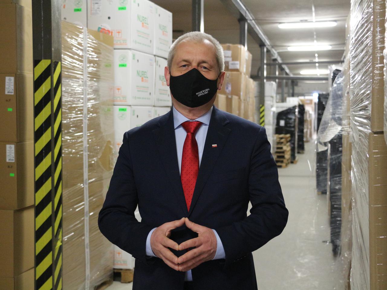 Opolskie. DARMOWE maseczki od wojewody! Gdzie i jak je dostać? [WIDEO]